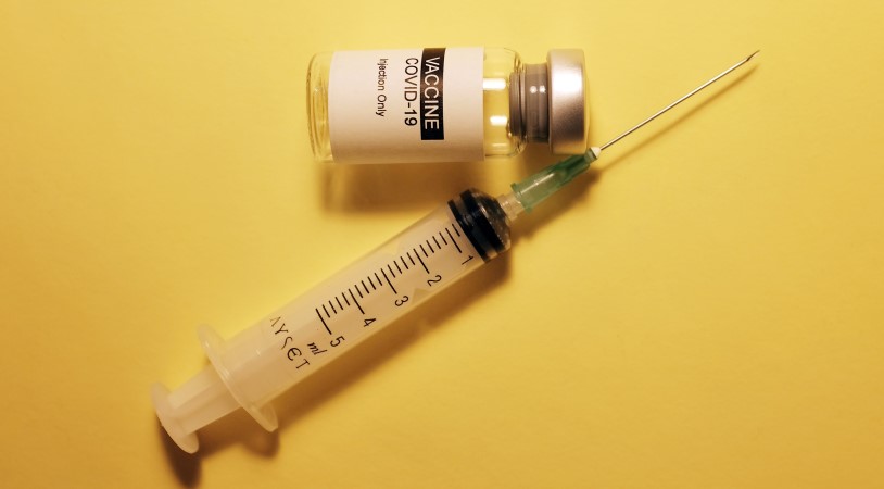 Paris Complains of British Pressure Over Vaccine Supplies